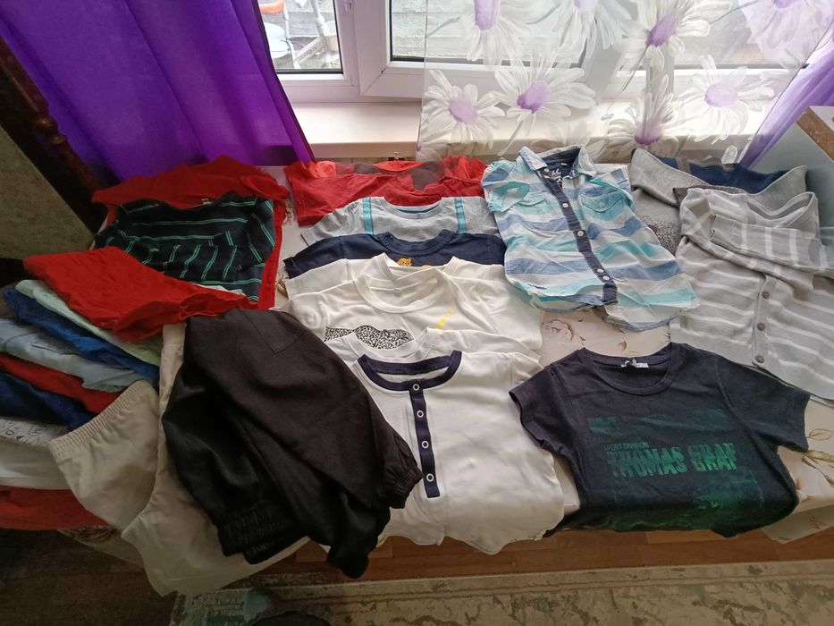 Продам детские вещи