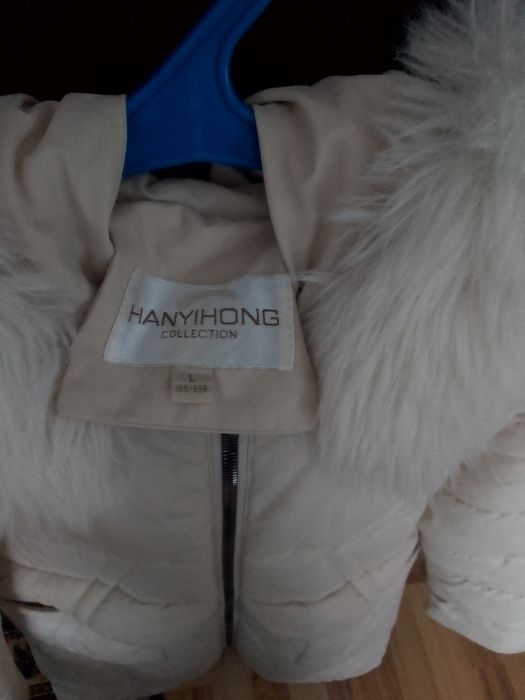 Продаётся куртка женская б/у в отличном состоянии