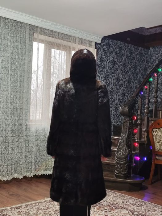 Продам шубу норковую