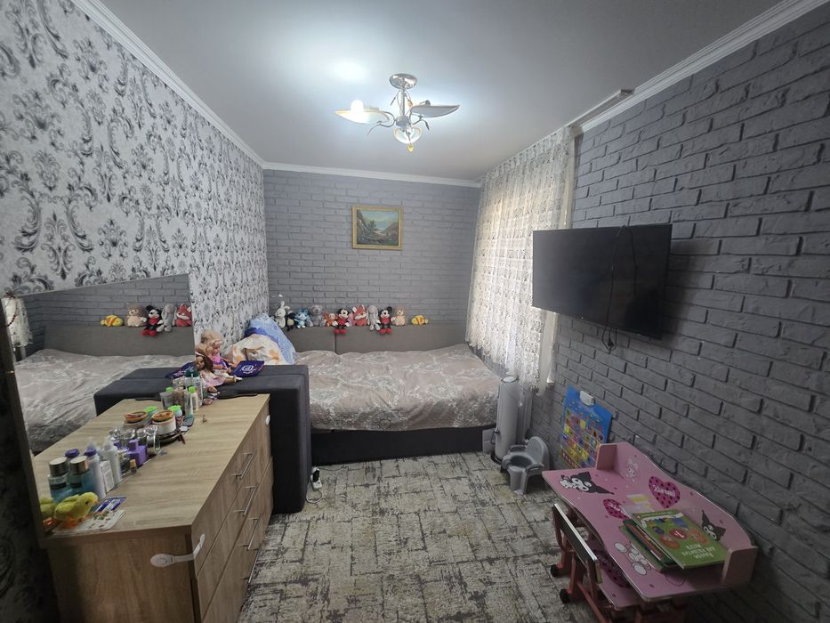 2 ком кв в 3 микр 3 этаж обменяю на 3 ком с доплатой