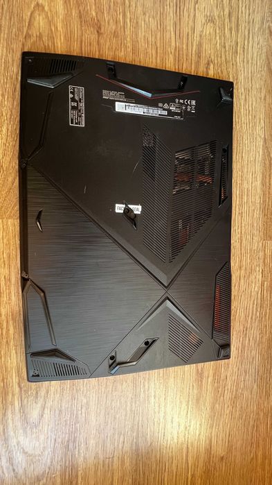 Геймърски лаптоп MSI GF63 Thin 9RCX