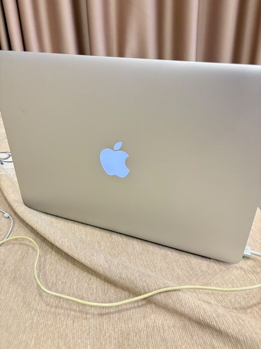 MakBook-13 в отличном состоянии