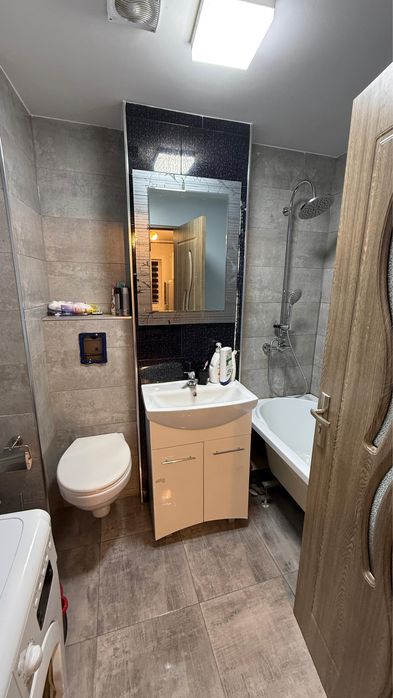 Inchiriez garsoniera