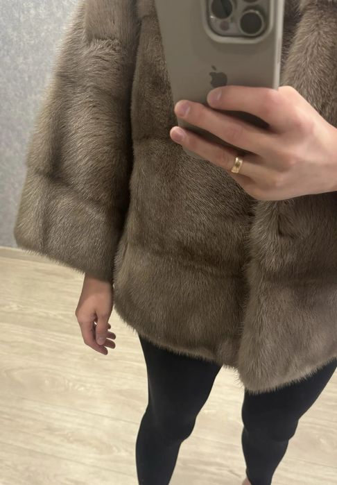 Шуба норковая,  светлая