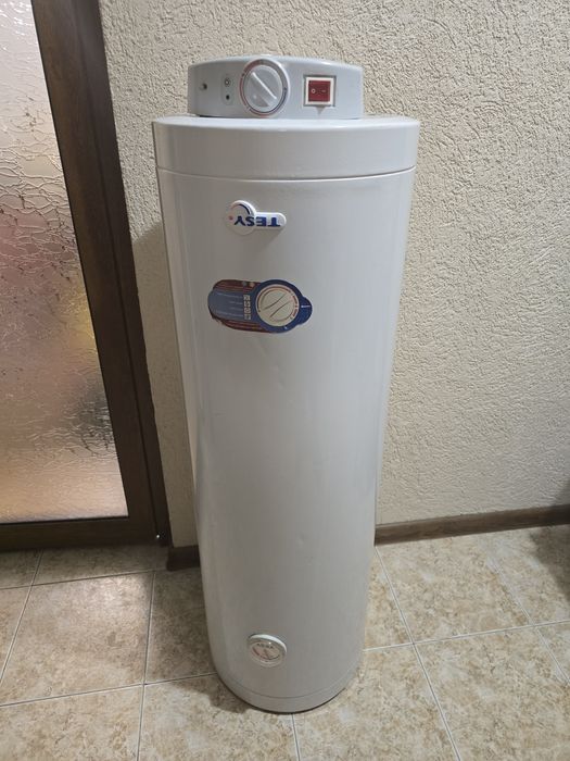 Вертикален Slim бойлер Tesy 80l