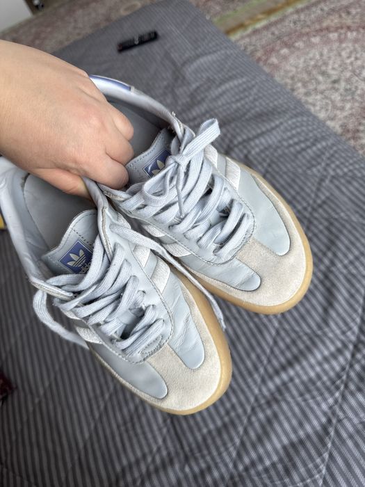 Кроссовки Адидас