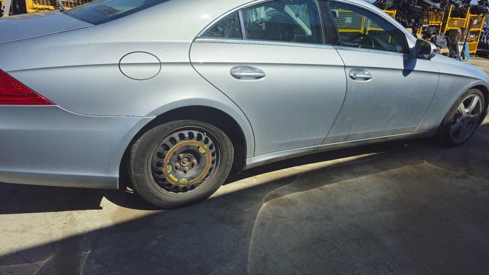 aripa fata stanga dreapta Mercedes Cls W219 Cls320 Cls350 Cls500