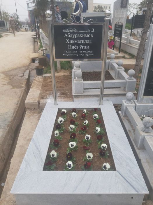 Памятники из гранита и мрамора