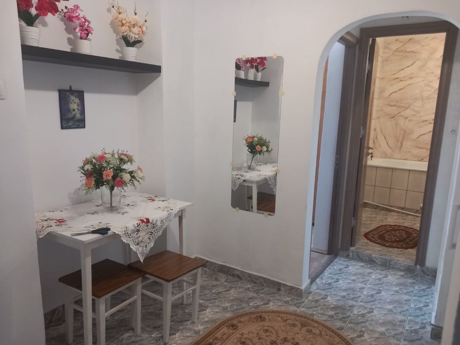 Inchiriere apartament 2 camere in CFR