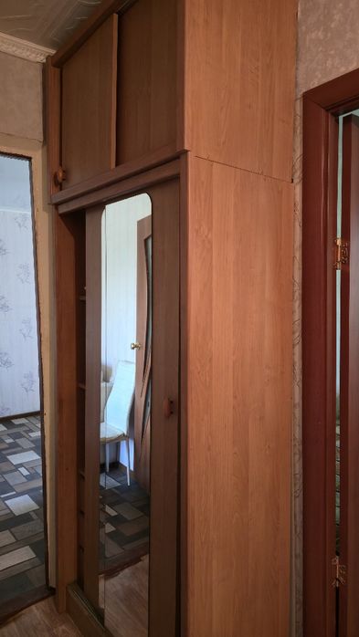 Прихожая шкаф продам