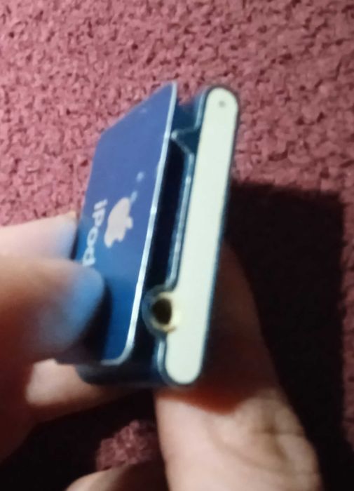 Ipod shuffle работещ