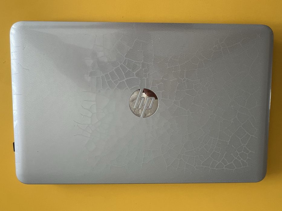 Продам ноутбук на запчасти