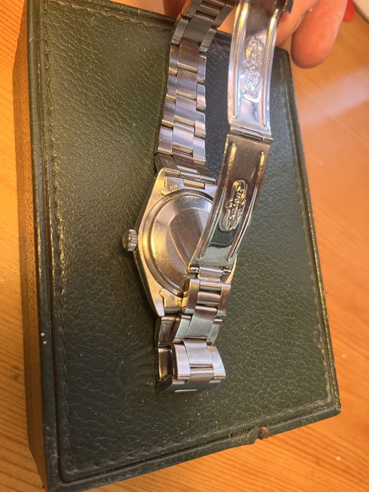 Rolex Oyster Perpetual Date 15200 – 34 мм