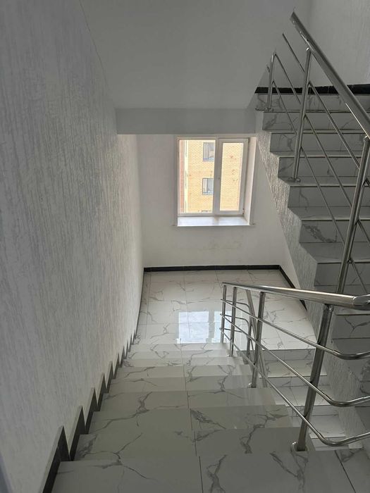 продам 1 ком квартиру студию