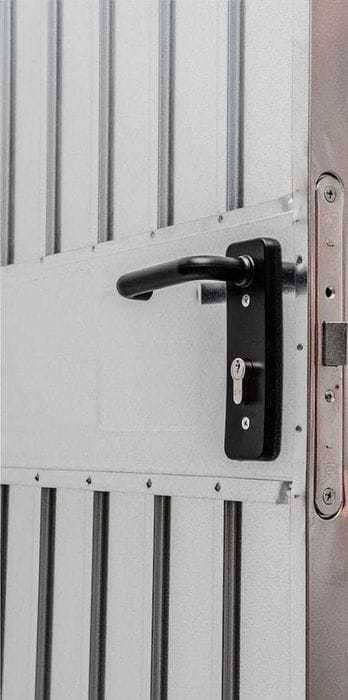 Usi metalice noi, interior/exterior/subsol/boxa/depozit, tabla zincata, 80x200cm, 250 ron/ buc- cu ridicare din depozit Bragadiru