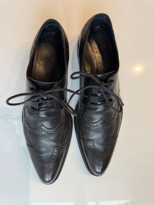 Mалко използвани черни официални обувки