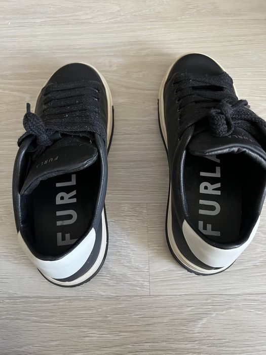 Furla кожени кецове