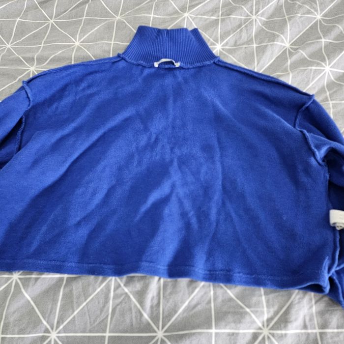 Дамска блуза дълг ръкав.