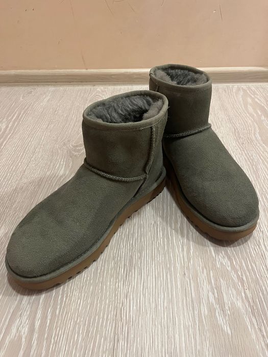 Дамски зимни боти UGG