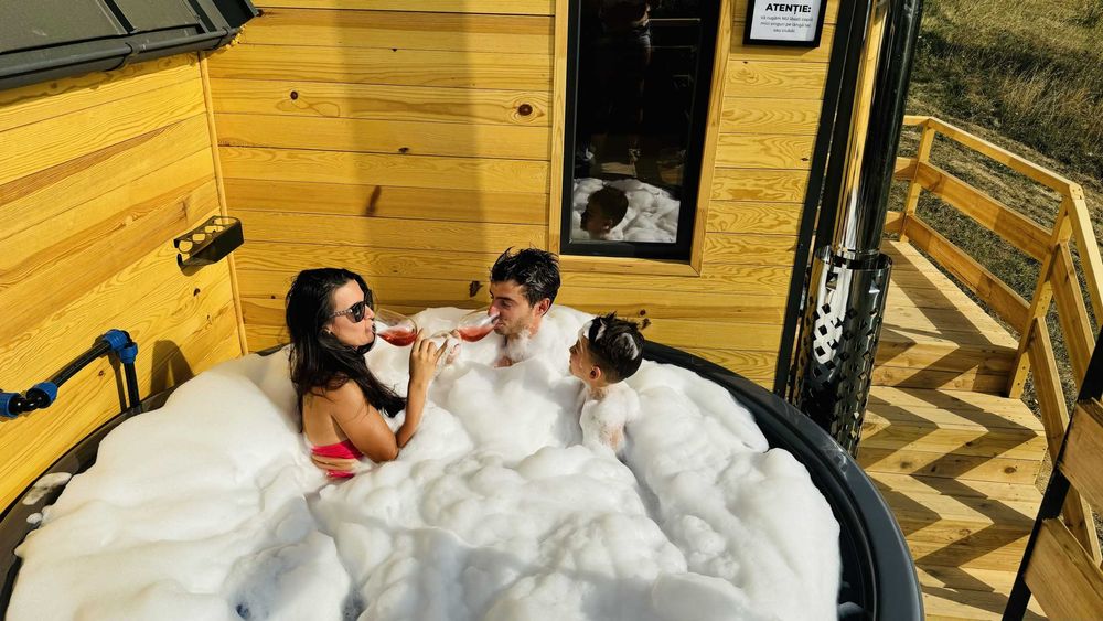 Cabana A-Frame Bangkok, capacitate 4 persoane, cu jacuzzi și saună