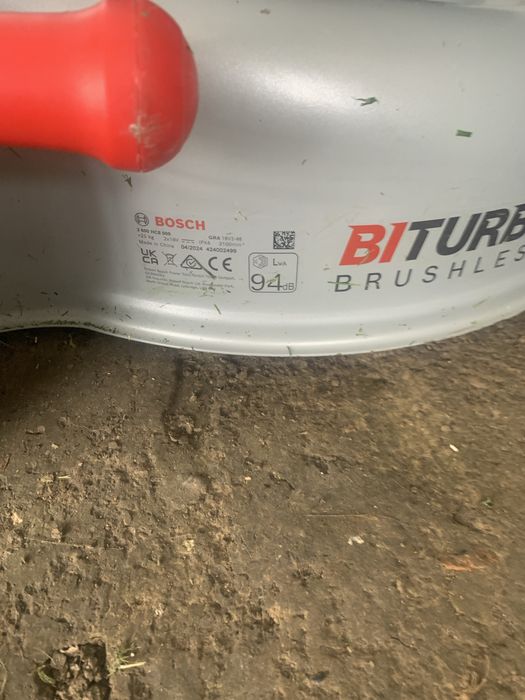 Masina de tuns iarba bosch  18 V