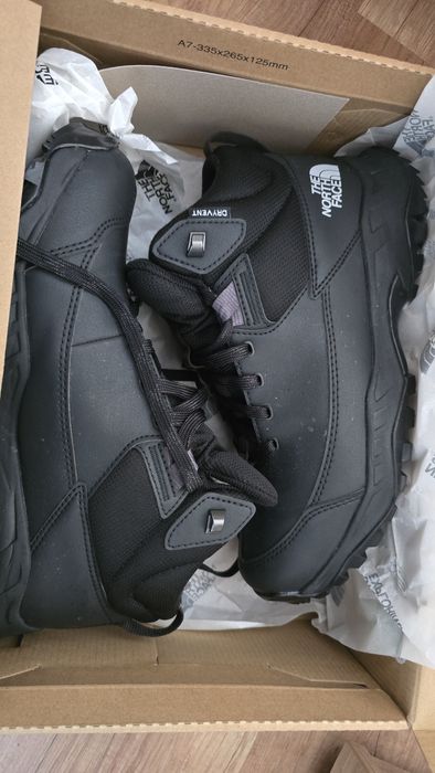 Продавам Норт Фейс чисто нови, Мерел ,Ню Баланс,  Пума, Ортоклаз и мок