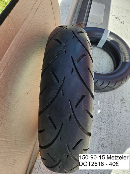 Мото гуми, различни размери.