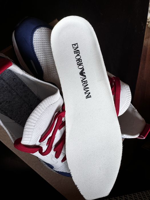 Новые кроссовки Emporio Armani