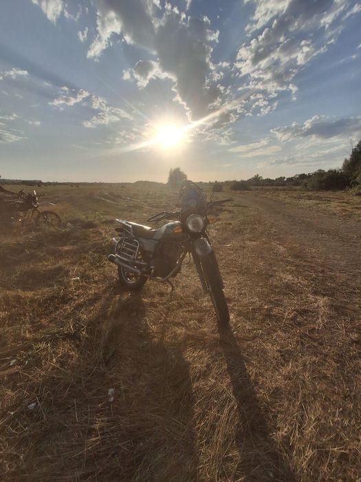Продам мотоцикл лтм т16 150куб