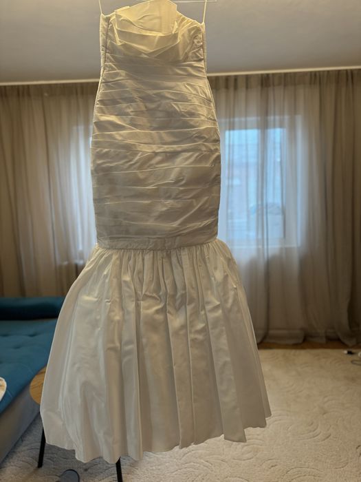 Rochie de mireasa superba