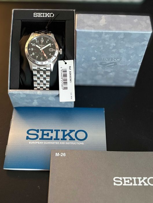 Ceas Seiko 5 Field GMT