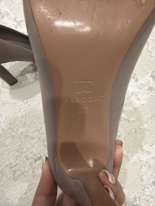 Продам туфли кожанные Basconi 37 р