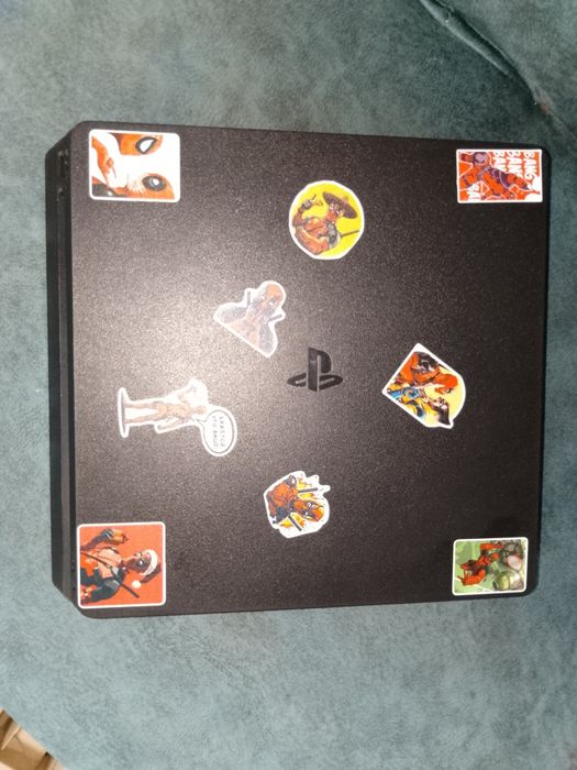 Плестейшен 4 1тв слим