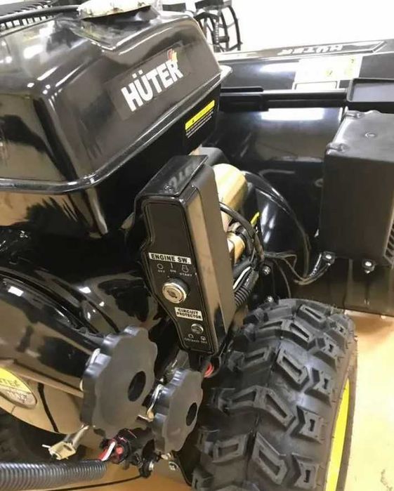 Снегоуборщик Huter SGC 8100