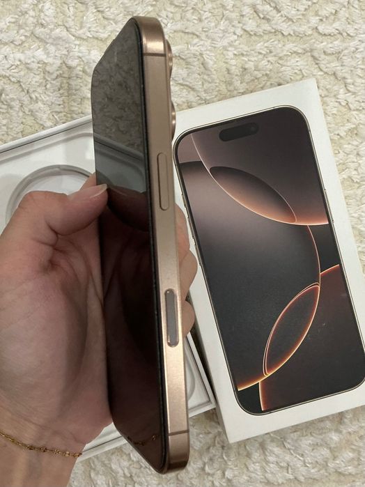 iPhone 16 pro 128gb