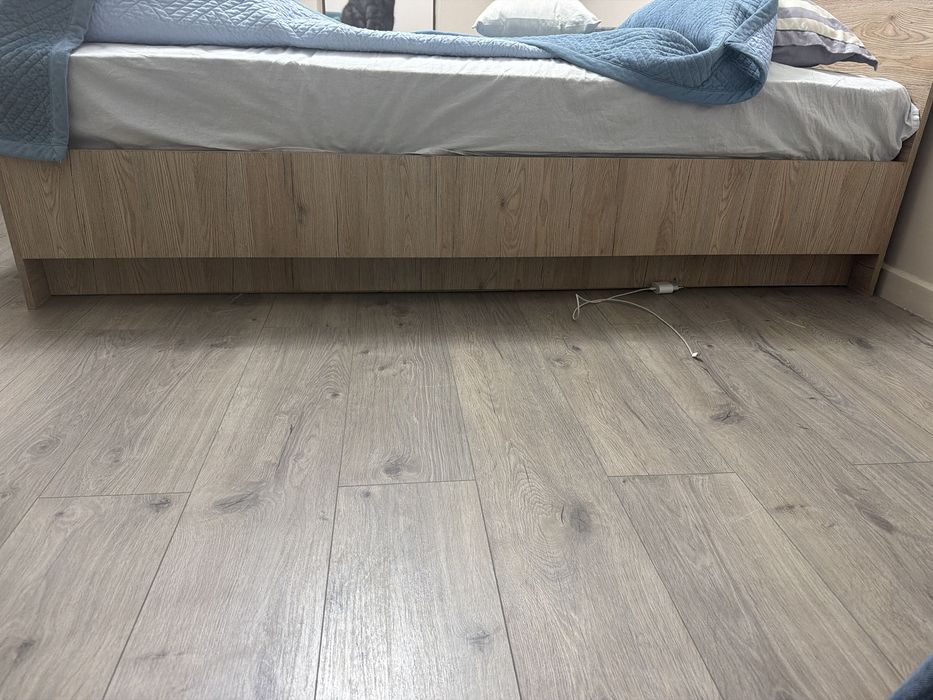 Кровать для спальни