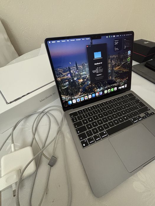 Macbook Air M2 | 16/256 | 100% battery