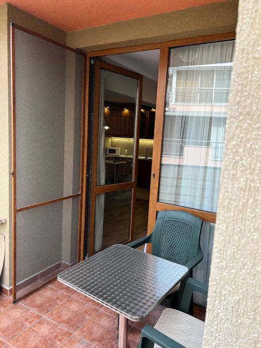 Дава се под наем Тристаен апартамент в Пловдив, Тракия - 92 кв.м за 700 € - Снимка #2