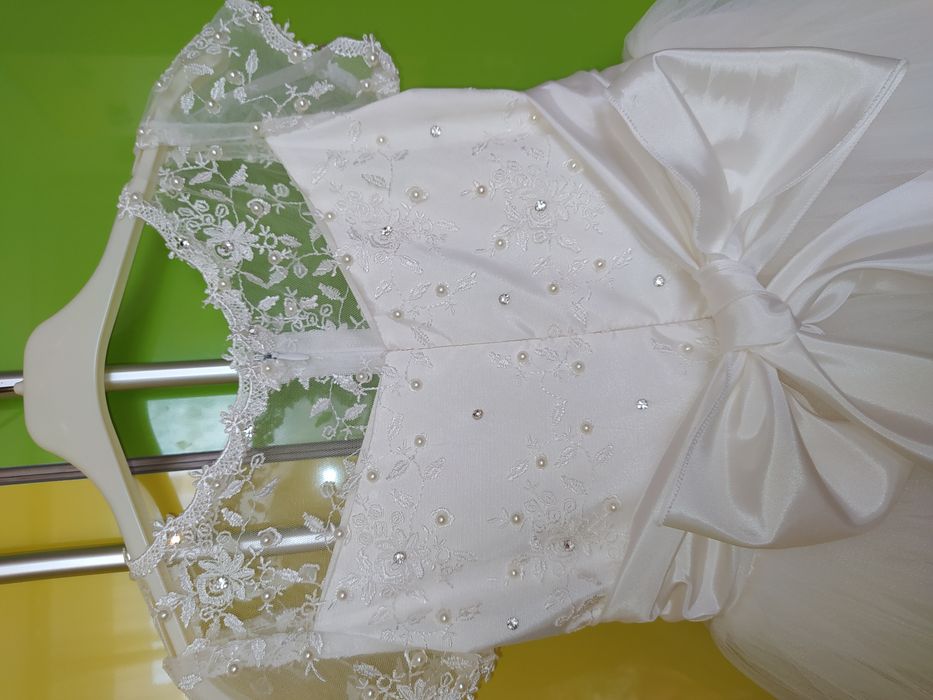 Шикарное и нежное платье для девочки