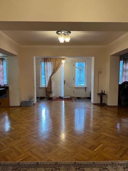 Дом 9.3 сотки 700 м² на первой линии вдоль дороги, Буюк Ипак Йули