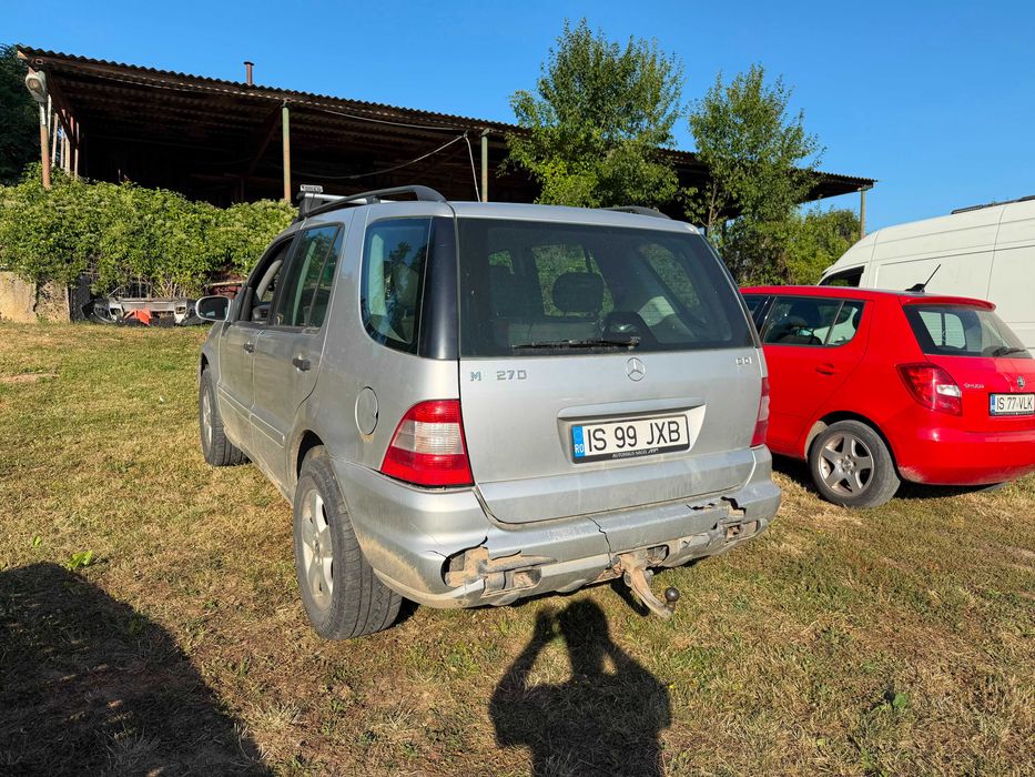 Mercedes-Benz ML270 CDI automat carlig