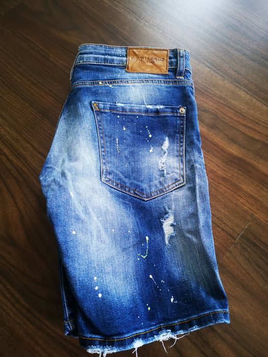 Vând blugi dsquared