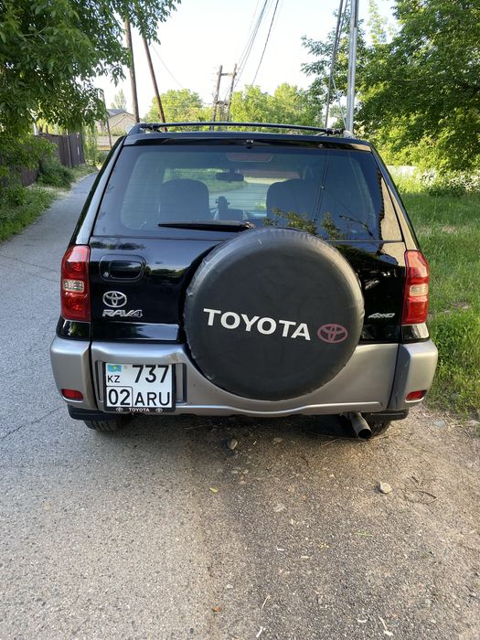 Продается Toyota RAV 4
