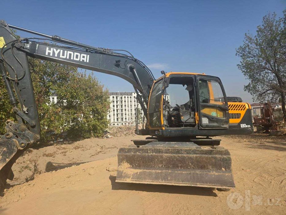 Экскаватор HYUNDAI 180w-9s