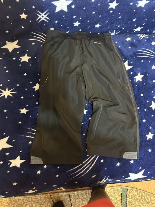 Pantaloni trei sfert