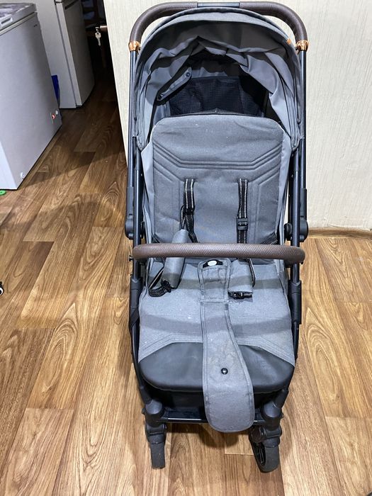 Продам детскую коляску