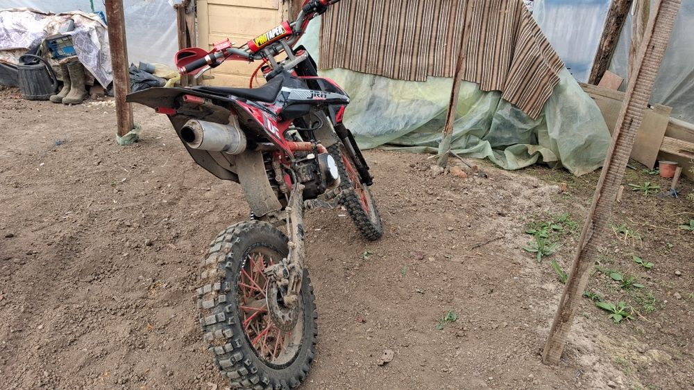 Vând cross 125cc jrh