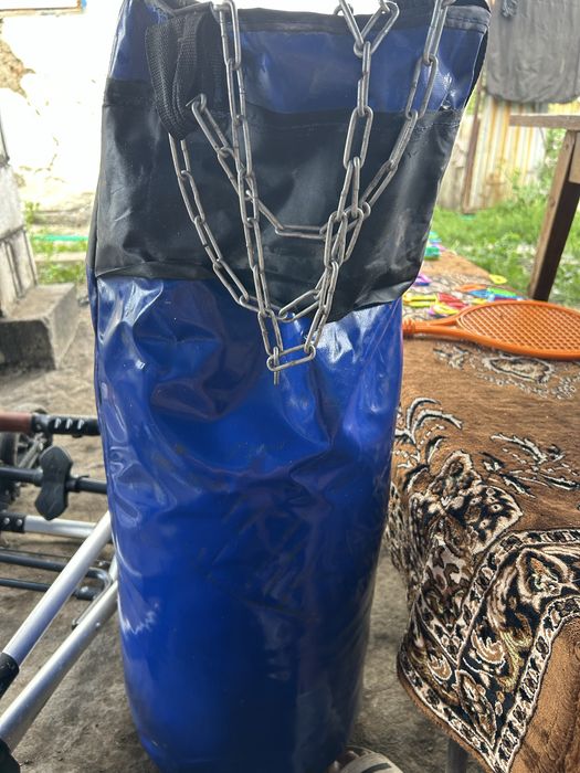 Продам баксерскую грушу