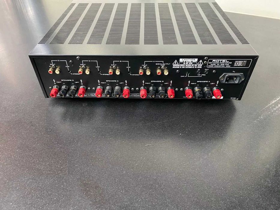Усилвател Rotel RMB-1048