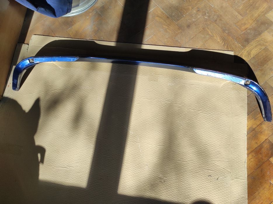 Заден спойлер трета врата